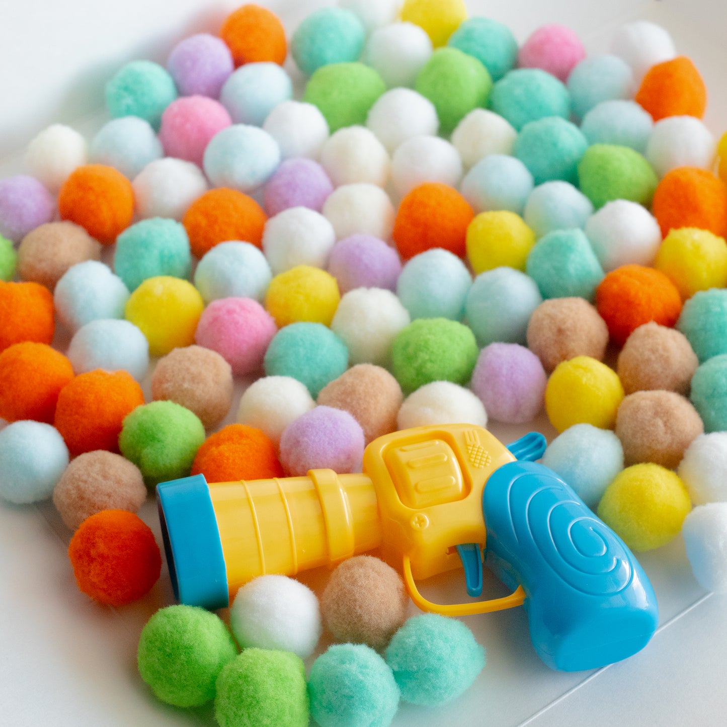 Pom-Pom Launcher